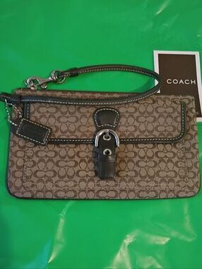 Coach Signature Soho Buckle Wristlet EUC